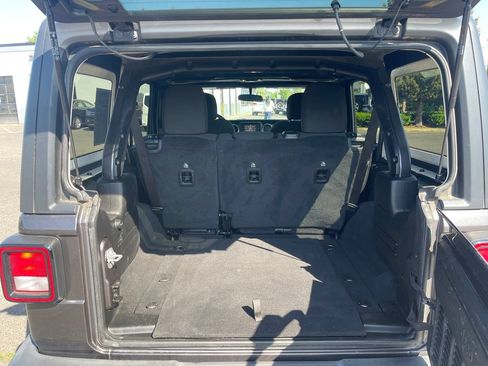 Used 2020 Jeep Wrangler Unlimited Sport S AWD/4WD image 19