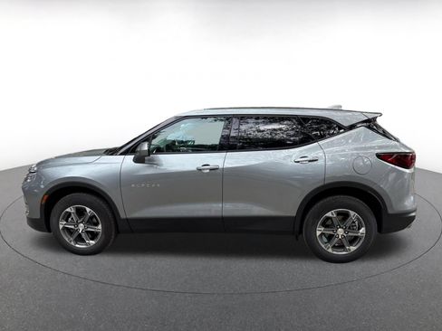 Used 2026 Chevrolet Blazer LT FWD image 6