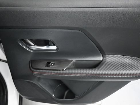 Used 2025 Nissan Kicks SR FWD image 34