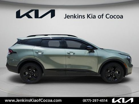 Certified 2025 Kia Sportage X-Line AWD/4WD image 3
