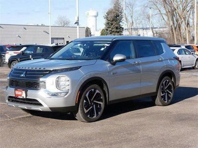 Used 2025 Mitsubishi Outlander SE