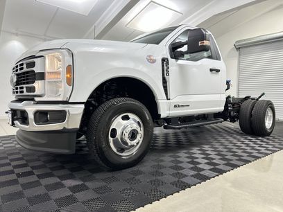 New 2025 Ford F350 XL w/ XL Chrome Package