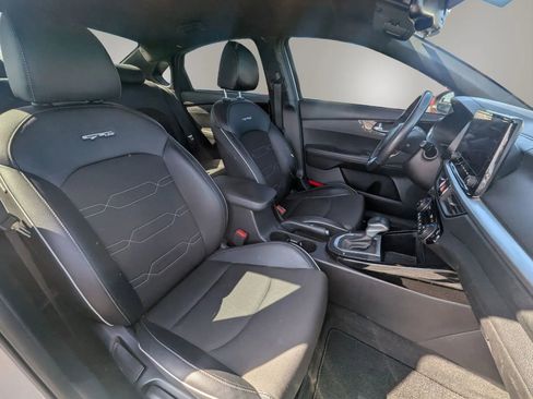 Used 2023 Kia Forte GT-Line FWD image 8