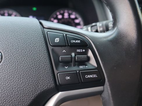 Used 2016 Hyundai Tucson Limited AWD/4WD image 13