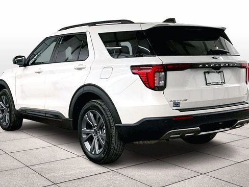New 2026 Ford Explorer Active w/ Active Comfort Package image 10