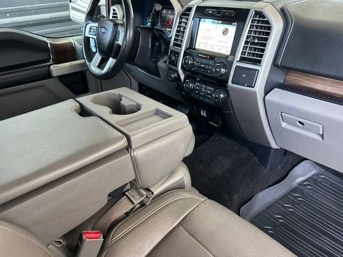 Used 2016 Ford F150 Lariat w/ Max Trailer Tow Package AWD/4WD image 15
