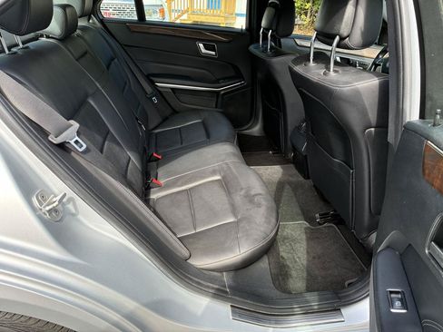 Used 2014 Mercedes-Benz E 350 4MATIC Sedan image 21