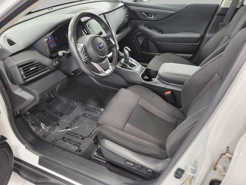 Used 2025 Subaru Outback Premium AWD/4WD image 37