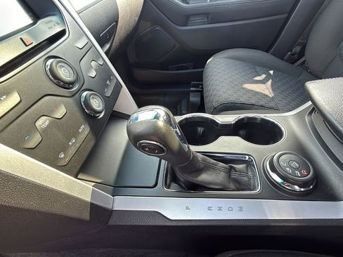 Used 2015 Ford Explorer XLT w/ Equipment Group 201A image 24