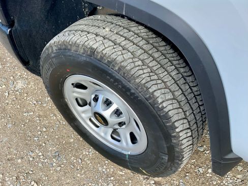 New 2026 Chevrolet Silverado 3500 W/T image 17