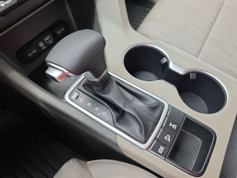 Used 2019 Kia Sportage LX AWD/4WD image 10