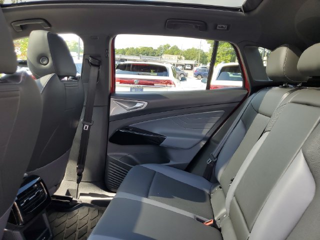 Used 2023 Volkswagen ID.4 S RWD image 16