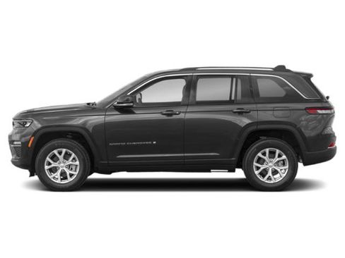 Certified 2023 Jeep Grand Cherokee Limited w/ Black Appearance Package image 2
