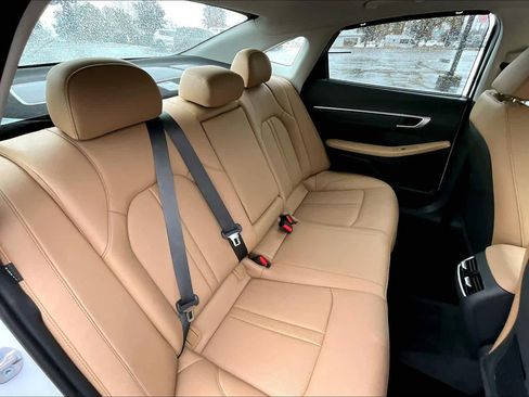 Used 2025 Hyundai Sonata Limited image 19