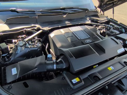 Used 2021 Land Rover Range Rover P525 Westminster Edition image 27