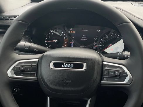 Used 2026 Jeep Compass Limited AWD/4WD image 16