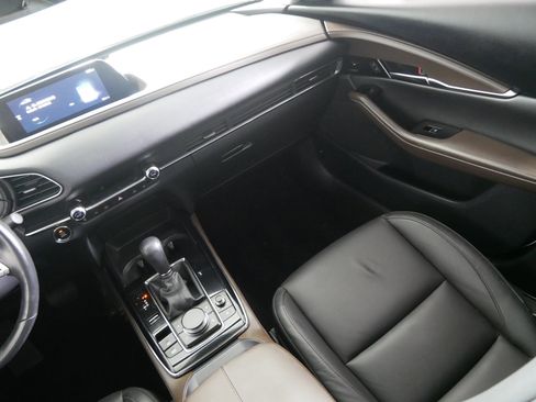 Used 2022 MAZDA CX-30 2.5 Turbo w/ Premium Plus Pkg image 11