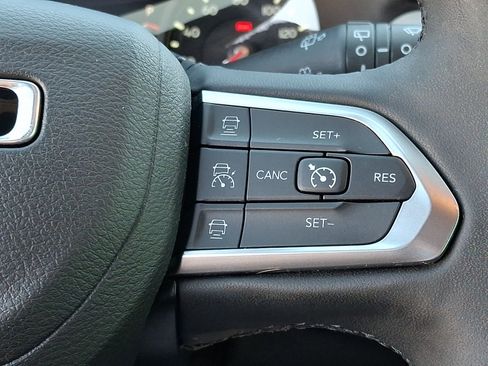Used 2023 Jeep Compass Limited AWD/4WD image 21