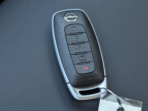 New 2026 Nissan Pathfinder SL w/ SL Premium Package image 27