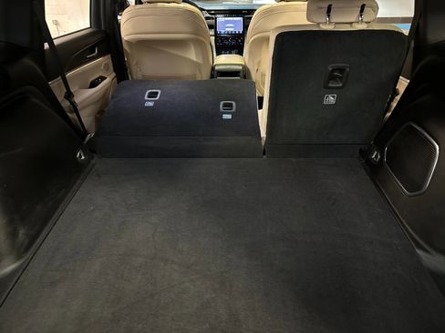 Used 2022 Jeep Grand Cherokee Limited 4xe image 14