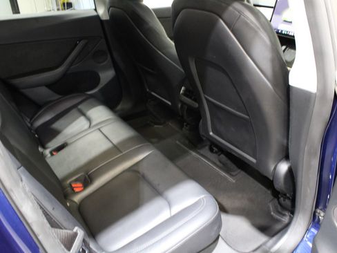 Used 2023 Tesla Model Y Long Range AWD/4WD image 17