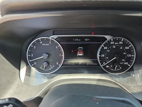 Used 2025 Nissan Rogue S FWD image 12