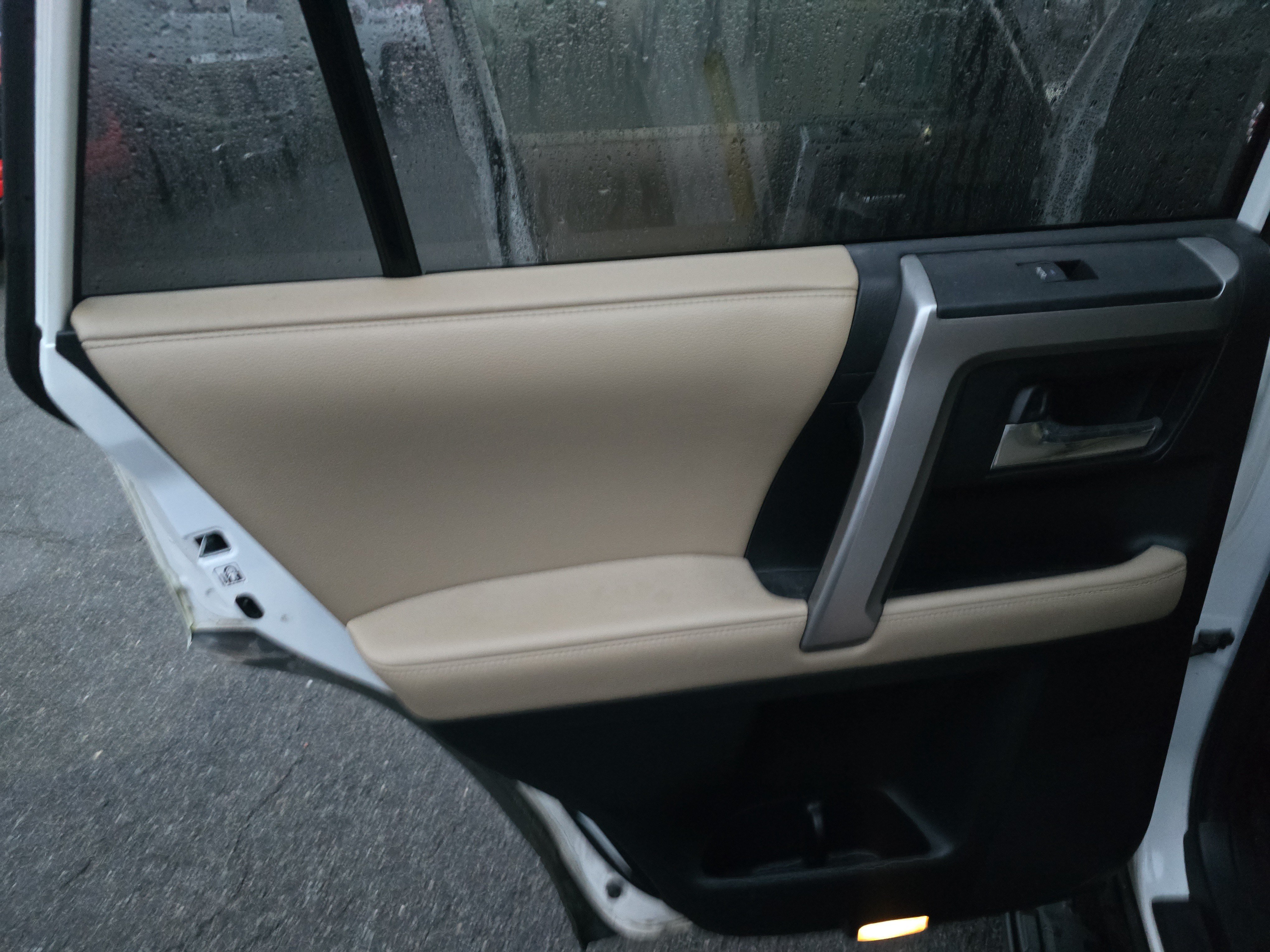 Used 2018 Toyota 4Runner SR5 Premium AWD/4WD image 18
