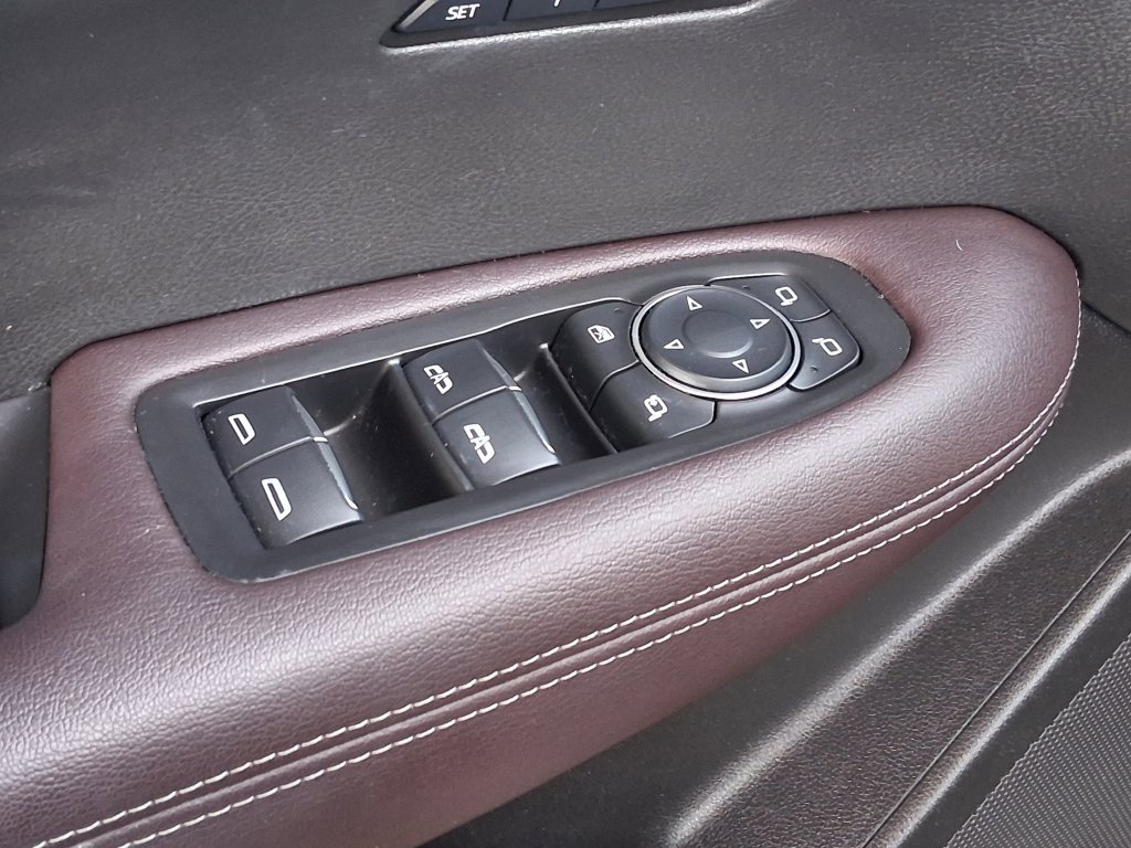 Used 2020 Cadillac XT6 Premium Luxury FWD image 17