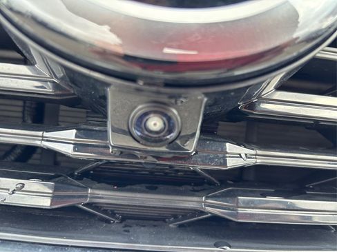 Used 2023 Nissan Rogue SL w/ SL Premium Package image 17