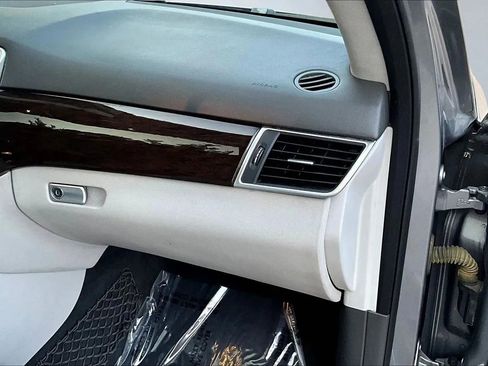 Used 2014 Mercedes-Benz ML 350 ML 350 4MATIC Sport Utility 4D w/ Premium 1 Package image 18