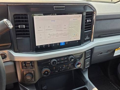 New 2026 Ford F250 XLT w/ XLT Premium Package AWD/4WD image 19