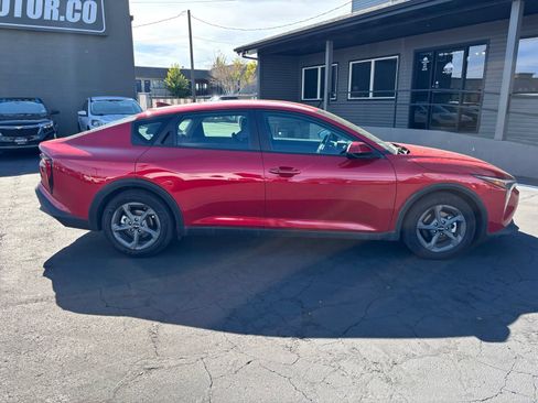 Used 2025 Kia K4 FWD image 2
