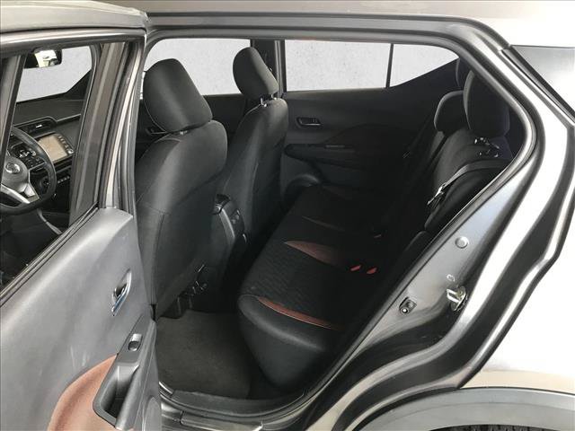 Used 2021 Nissan Kicks SR w/ Interior Electronics Package FWD image 15