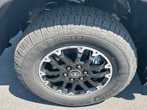Used 2026 Toyota Tundra SR5 w/ TRD Off-Road Package AWD/4WD image 5