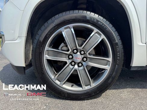 Used 2019 GMC Acadia Denali w/ Technology Package FWD image 8