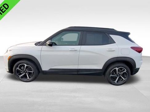 Certified 2023 Chevrolet TrailBlazer RS w/ Sun and Liftgate Package image 6