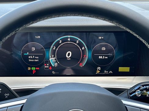 New 2026 Volkswagen Tiguan SE image 23