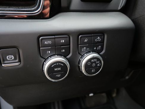 Used 2024 GMC Sierra 2500 AT4X AWD/4WD image 20