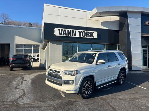 Used 2016 Toyota 4Runner Limited image 1