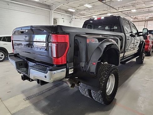 Used 2021 Ford F350 Lariat w/ Lariat Ultimate Package image 3