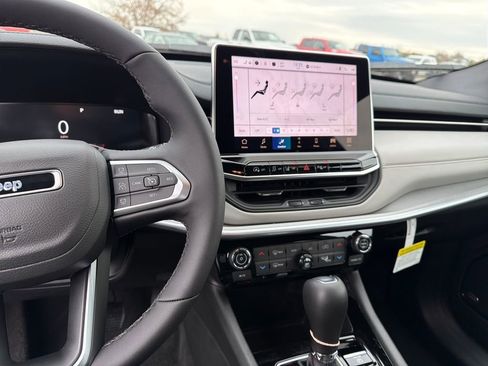 New 2026 Jeep Compass Limited image 16