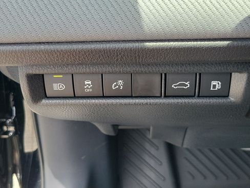 Used 2026 Toyota Camry SE FWD image 31