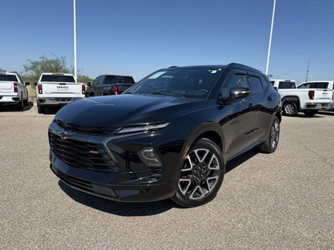 Used 2024 Chevrolet Blazer RS w/ Enhanced Convenience Package image 2