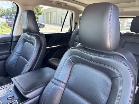 Certified 2022 Lincoln Aviator Reserve AWD/4WD image 21