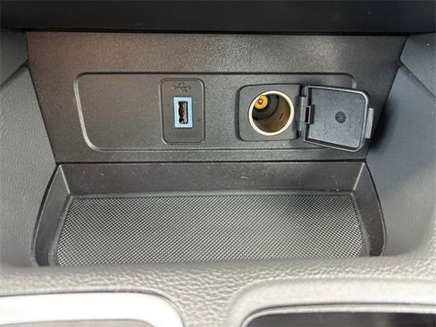 Used 2018 Ford Escape SE w/ SE Sync 3 Package image 22