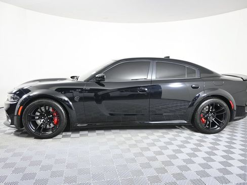 Used 2022 Dodge Charger SRT Hellcat w/ Harman/Kardon Audio Group RWD image 2