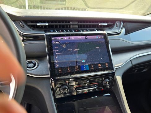 Used 2024 Jeep Grand Cherokee Limited 4xe image 26