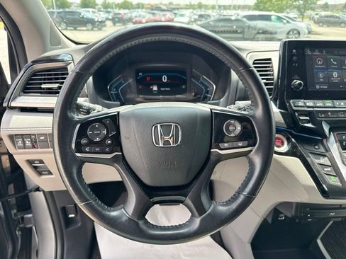 Used 2023 Honda Odyssey Touring image 15