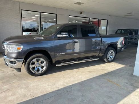 Used 2022 RAM 1500 Big Horn AWD/4WD image 3