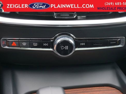 Used 2024 Volvo V60 B5 Cross Country Plus AWD/4WD image 25